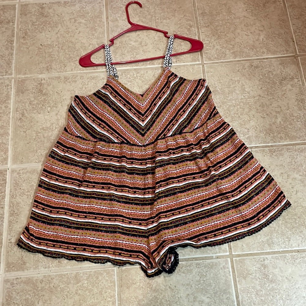 Xhilaration romper size large